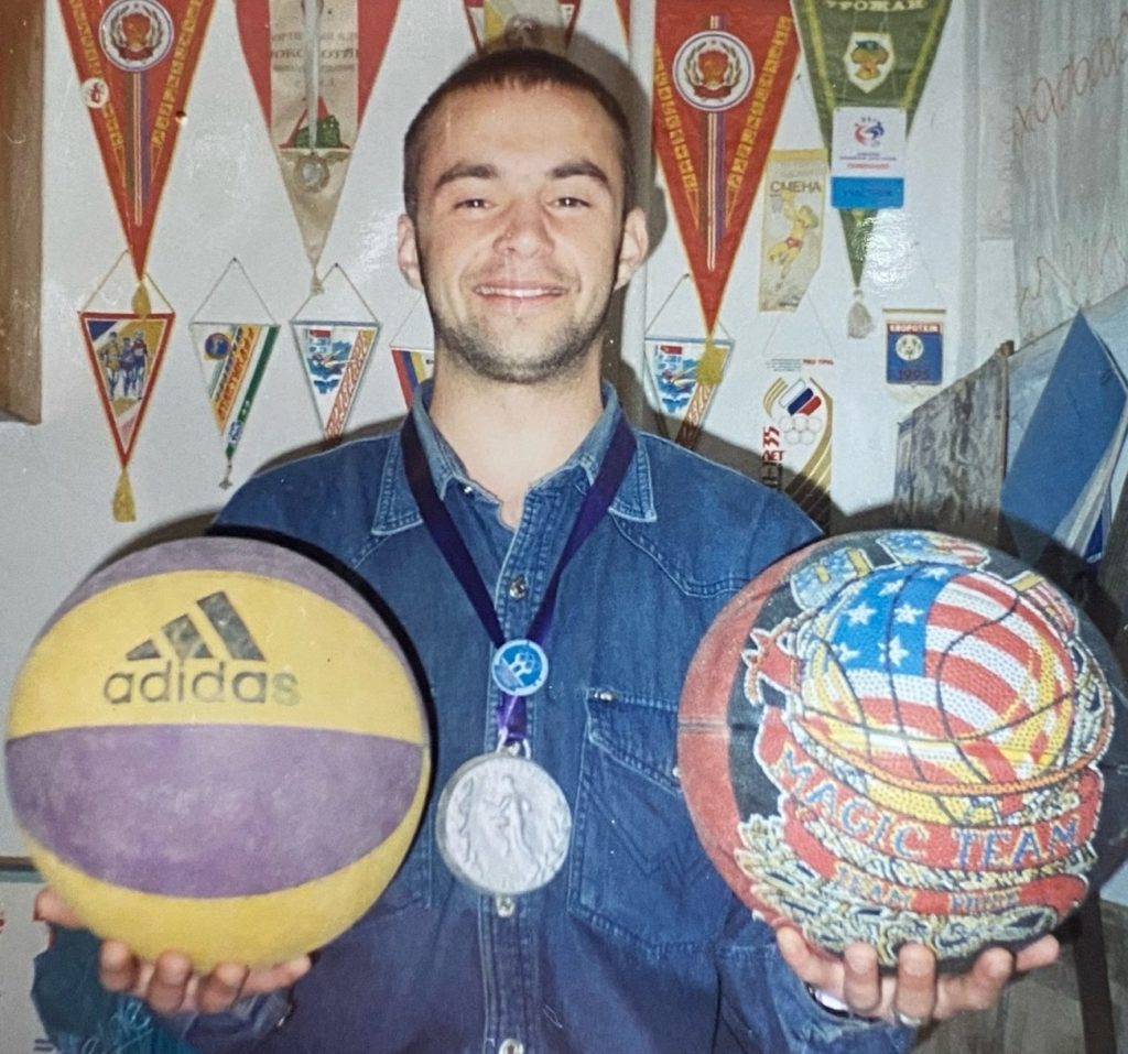 Алексей Севостьянов — футболист, победитель многих матчей районного уровня.