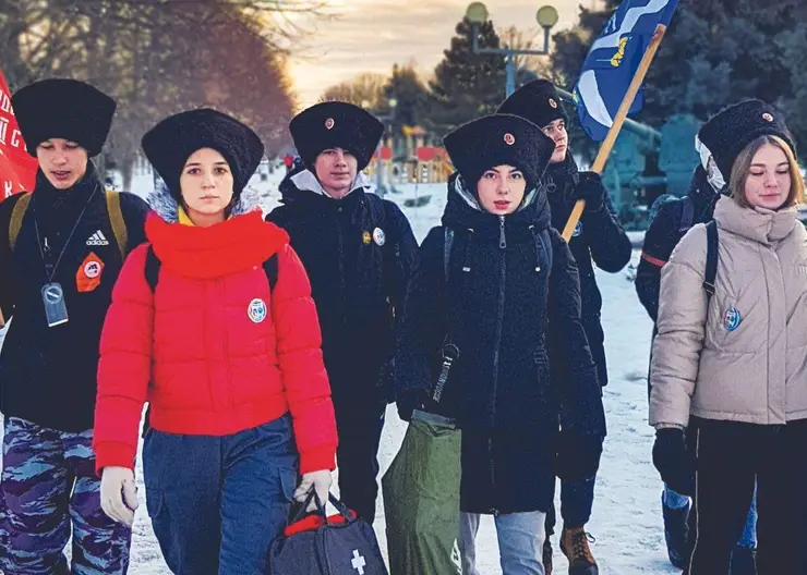 Школьники Кавказского района отправились в патриотический поход