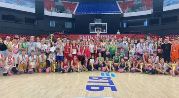 Финальные соревнования среди детских дворовых команд на Кубок губернатора прошли на главной арене краснодарского «Баскет-Холла»