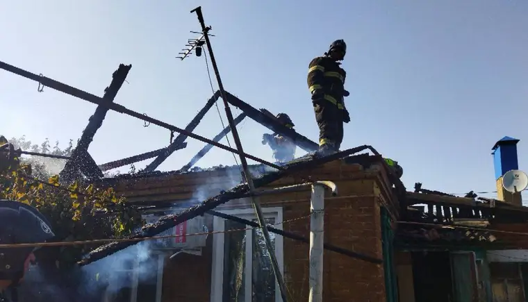 В Кропоткине произошел пожар в частном жилом доме