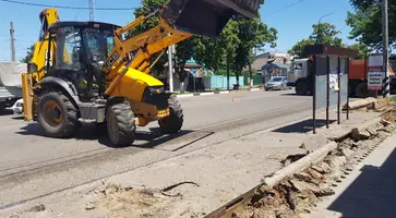 Сегодня в Кропоткине начался ремонт автобусных остановок