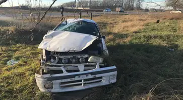 На трассе легковушка вылетела в кювет