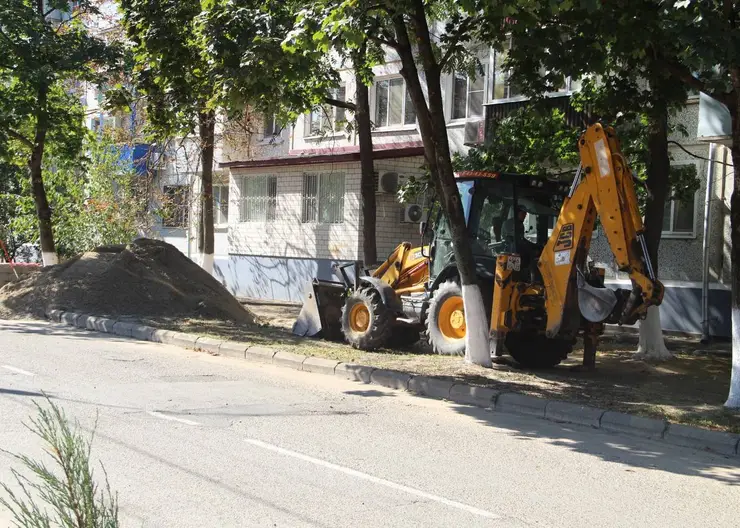 В Кропоткине по улице Кирова будет проложен новый тротуар