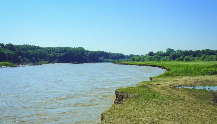 Уровень воды в реке Кубань снижен