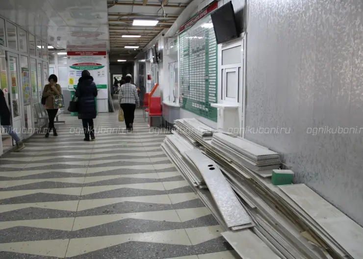В поликлинике городской больницы Кропоткина завершили капремонт электроснабжения