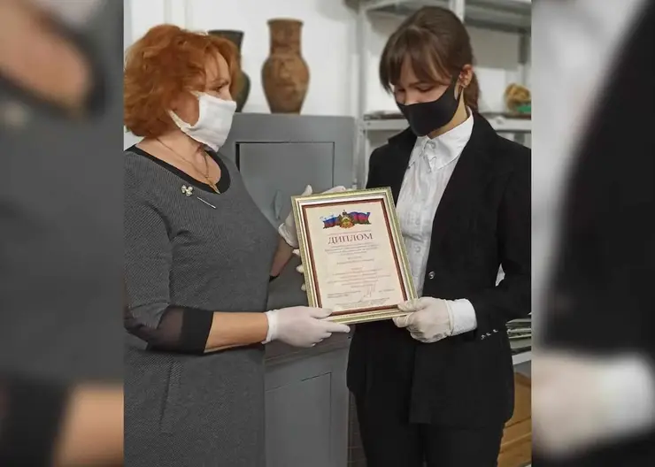 Учащиеся Детской художественной школы Кропоткина получили премии администрации Краснодарского края