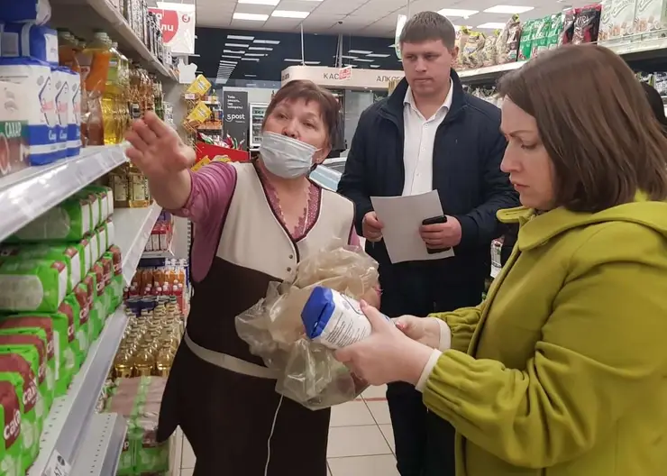 В магазинах Кавказского района цены на социально-значимые товары проходят ежедневную проверку
