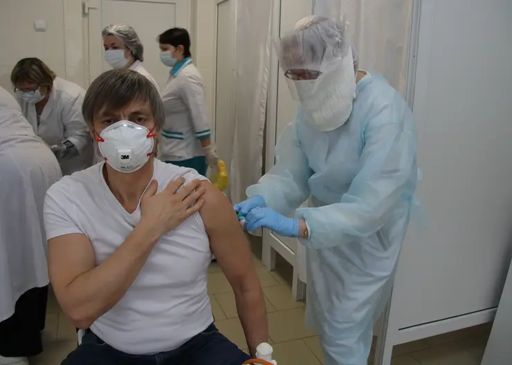 В Кавказском районе полным ходом идет вакцинация от COVID-19