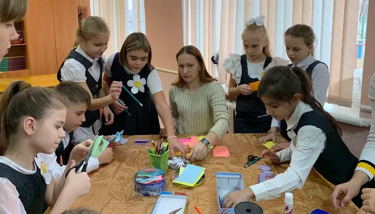 Школьники СОШ №5 Кропоткина присоединились к акции милосердия «Белый цветок»