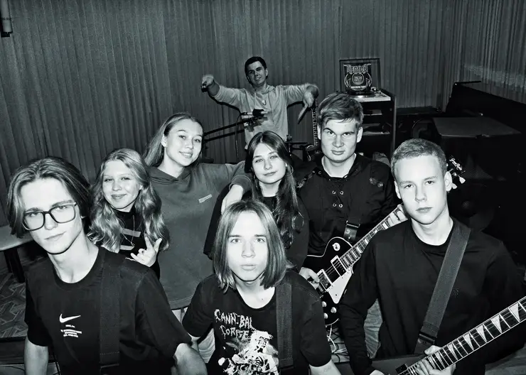 Молодая рок-группа даст свой первый концерт после обновления состава 2 декабря