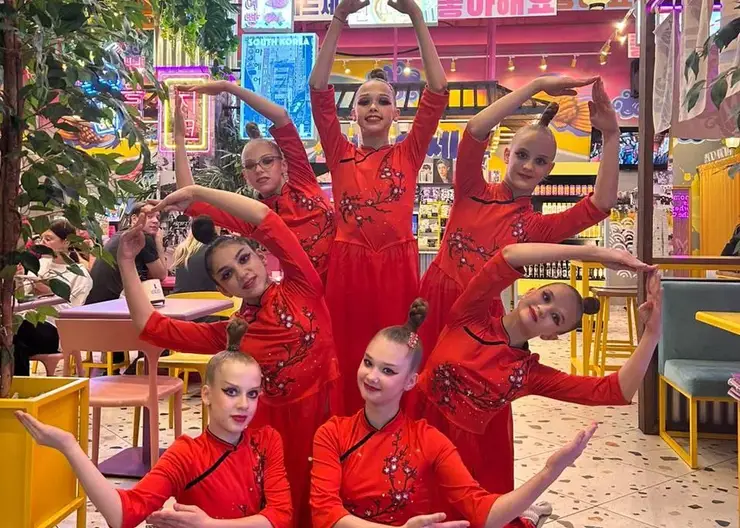 Кропоткинские гимнастки выступили на юбилее художественной гимнастики края