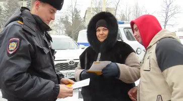 В Кавказском районе сотрудники патрульно-постовой службы полиции провели профилактическую акцию «Осторожно! Мошенники!»