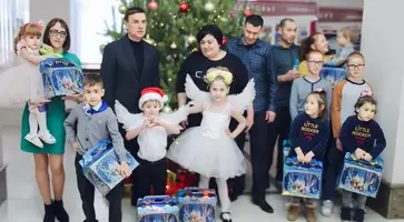 Глава Кавказского района вручил многодетным семьям новогодние подарки