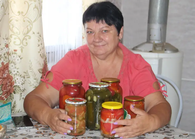 Квартальная с улицы Казачьей в станице Казанской Наталья Иванова любит общественную работу, а еще больше вкусно готовить