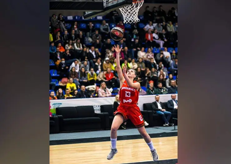 Баскетболистка из Кропоткина о том, почему невысокий рост важен в игре, об отце-тренере и уверенности в победах