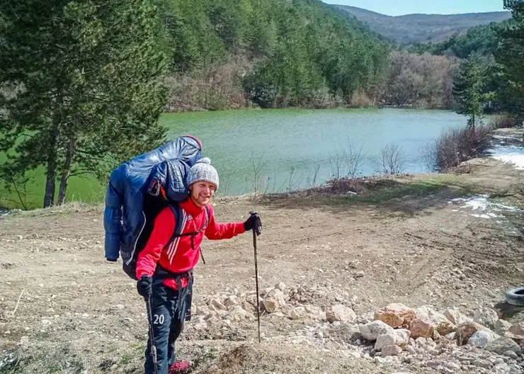 Учитель из Кропоткина Антон Бражников в одиночку преодолел 108 км по вершинам Большого каньона Крыма