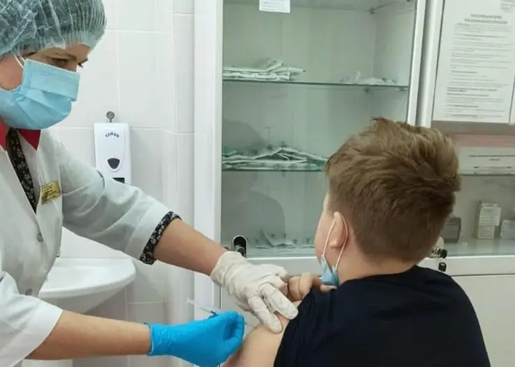 В Кавказском районе началась вакцинация подростков в возрасте от 12 до 17 лет