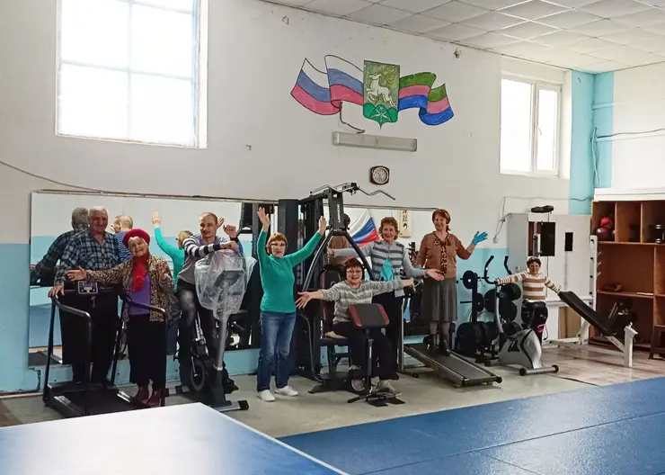 Жители многоквартирного дома в Кропоткине помогли обществу инвалидов отремонтировать теннисный стол