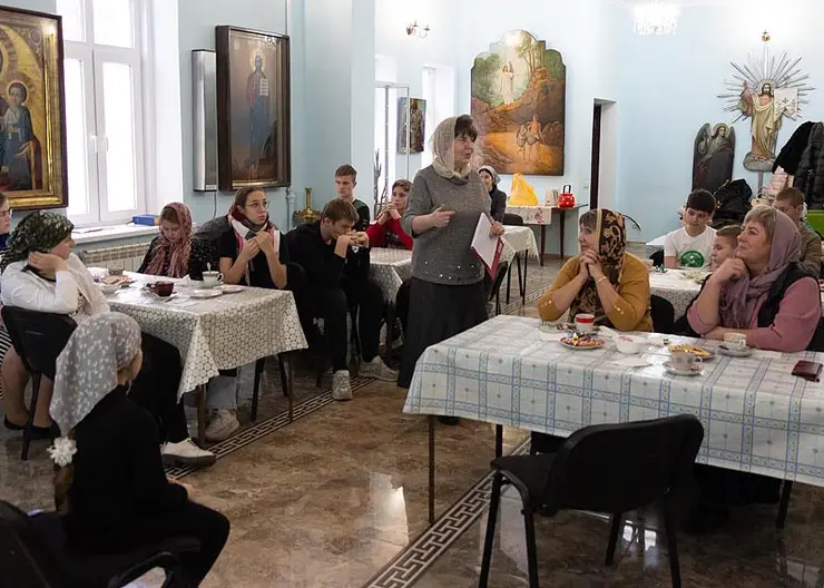 Покровский собор посетила паломническая группа учеников школы №7 п.Северного Павловского района
