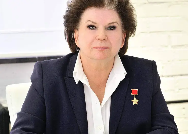 Валентина Владимировна Терешкова внесла предложение о поправке, позволяющей действующему президенту участвовать в выборах 2024 года