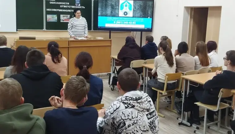 В Кавказском районе полицейские провели мероприятие по профилактике наркомании в открытой сменной школе
