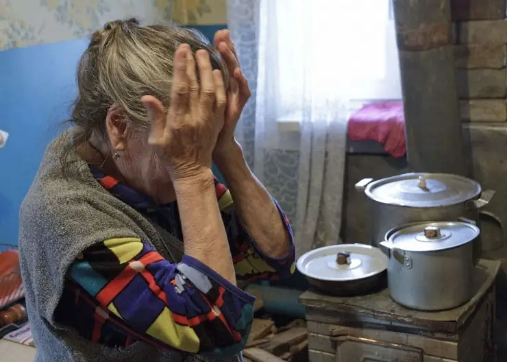В Кавказском районе внук обокрал собственную бабушку