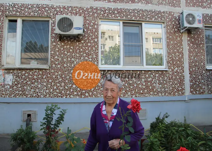 Жительница города Кропоткина Надежда Титкова отметила свое 90-летие