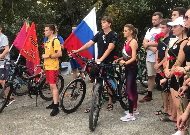 Жители Кропоткина приняли участие в велопробеге, посвященном подвигу урюпинцев