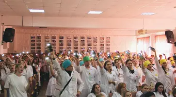 Первокурсников Кропоткинского медицинского колледжа посвятили в студенты