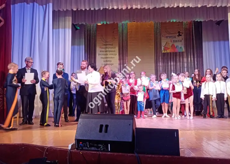 Артисты из Кропоткина блистали на фестивале профессиональных культур