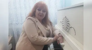 Преподаватель по классу теоретических дисциплин, хора и фортепиано Наталья Ющенко выпустила более сотни ярких музыкантов