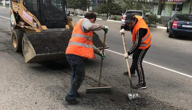 В Кропоткине ямочный ремонт завершен на 15 городских улицах