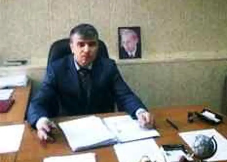 Глава Мирского сельского поселения Игорь Костенко получил удовлетворительную оценку работы за 2020 год