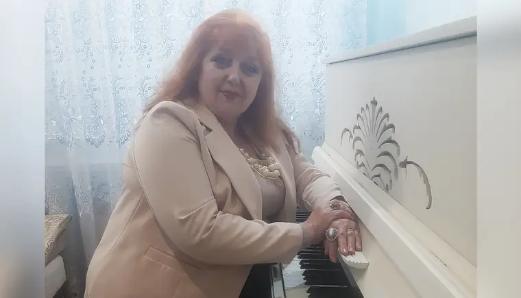 Преподаватель по классу теоретических дисциплин, хора и фортепиано Наталья Ющенко выпустила более сотни ярких музыкантов
