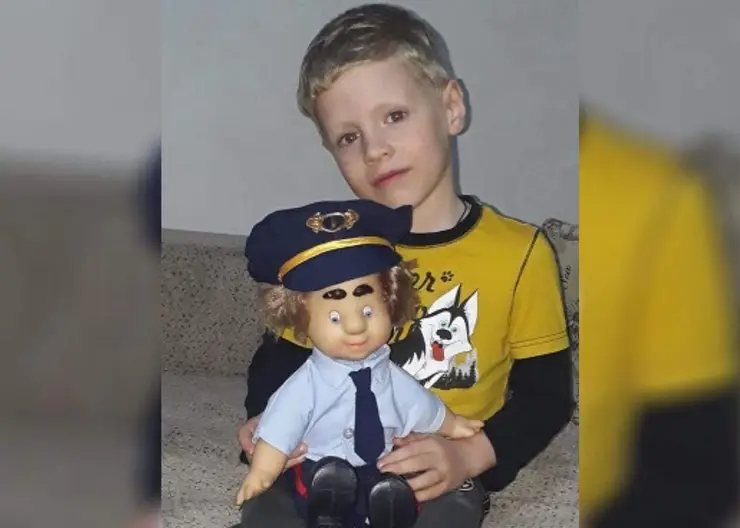 Пятилетний житель Кропоткина Сережа Мурыгин стал победителем конкурса «Полицейский Дядя Степа»