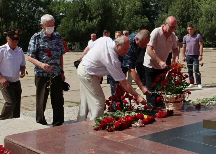 В Кавказском районе в день 80-летия начала Великой Отечественной войны почтили павших