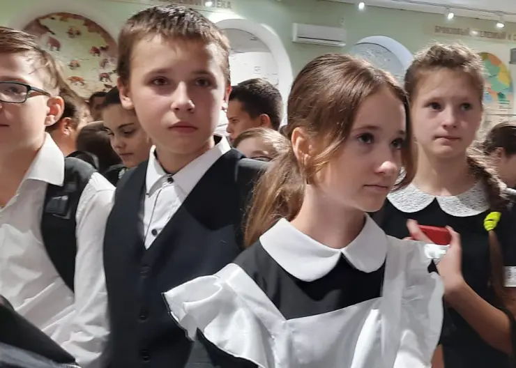 К 85-летию Краснодарского края городской музей провел встречу с учениками школы №17