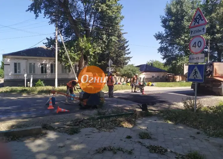 Новые «лежачие полицейские» на улице Пушкина в Кропоткине