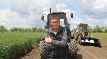 Фермер из поселка имени М.Горького Александр Коблянский в этом году соберет 28-й урожай