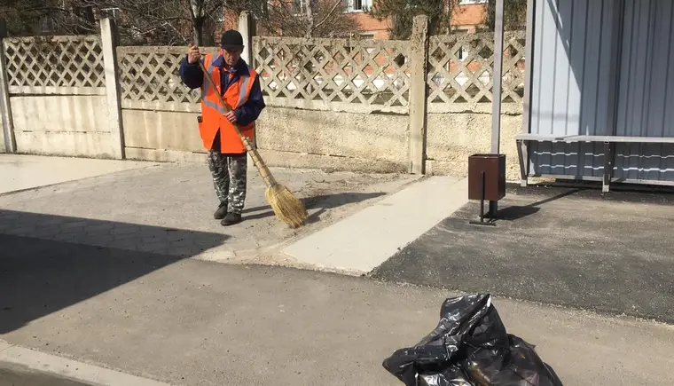 В Кропоткине началась активная фаза весенней уборки