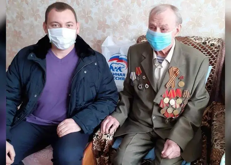 Депутат Игорь Савин поддержал ветеранов войны акцией «Поздравь ветерана — защитника Отечества»