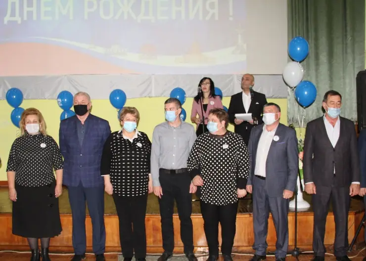 В Кавказском районе «единороссы» отметили 20-летие партии