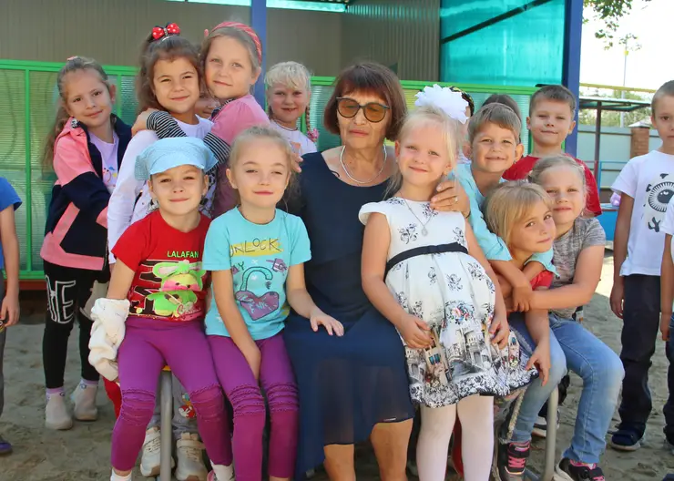 Эльмира Атмаджева работает в детском саду станицы Дмитриевской 53 года!