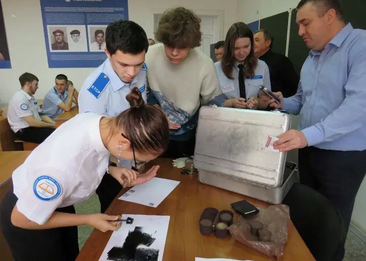 Полицейские и общественники провели мероприятие в рамках акции «Студенческий десант»