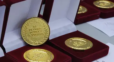 93 золотых медалиста в этом году вышли из школ Кавказского района