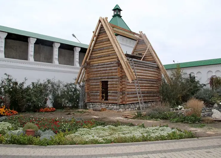 Прихожане Свято-Никольского храма станицы Кавказской строят часовню