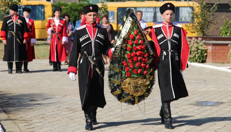 В станице Казанской помянули героизм сотни Андрея Гречишкина