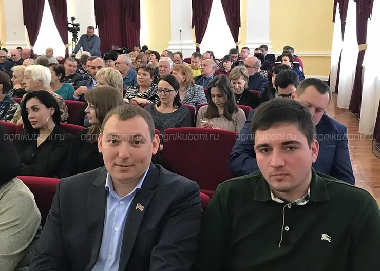 Председатель Совета молодых депутатов Кавказского района принял участие в заседании бюро президиума ЗСК