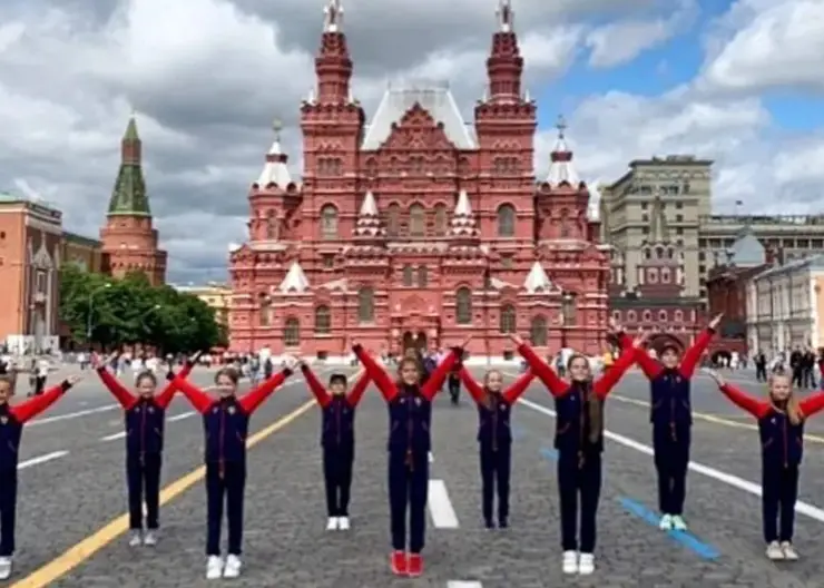 Коллектив «Кубанушка» отделения эстетической гимнастики спортивной школы «Прометей» успешно выступил на всероссийских соревнованиях