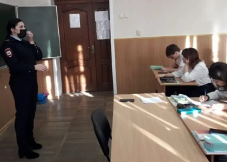 Полицейские Кавказского района проводят  антинаркотическую акцию «Набат»